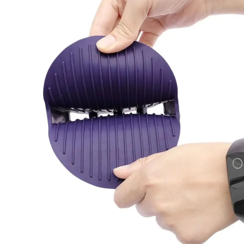 Dual-Sided Pet Shampoo Brush